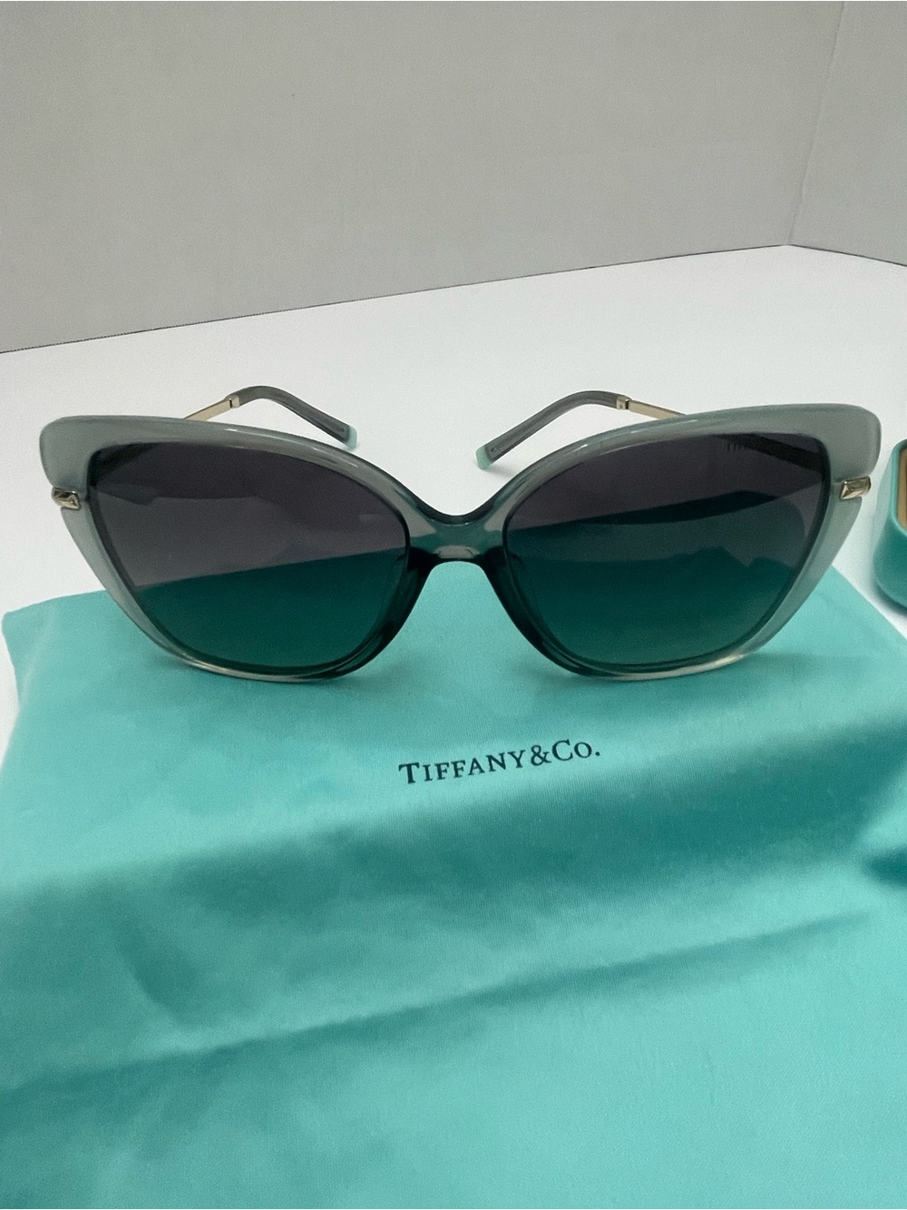 Authentic Tiffany & Co. TF4190 Opal Gray Cat-Eye Sunglasses (COA included)